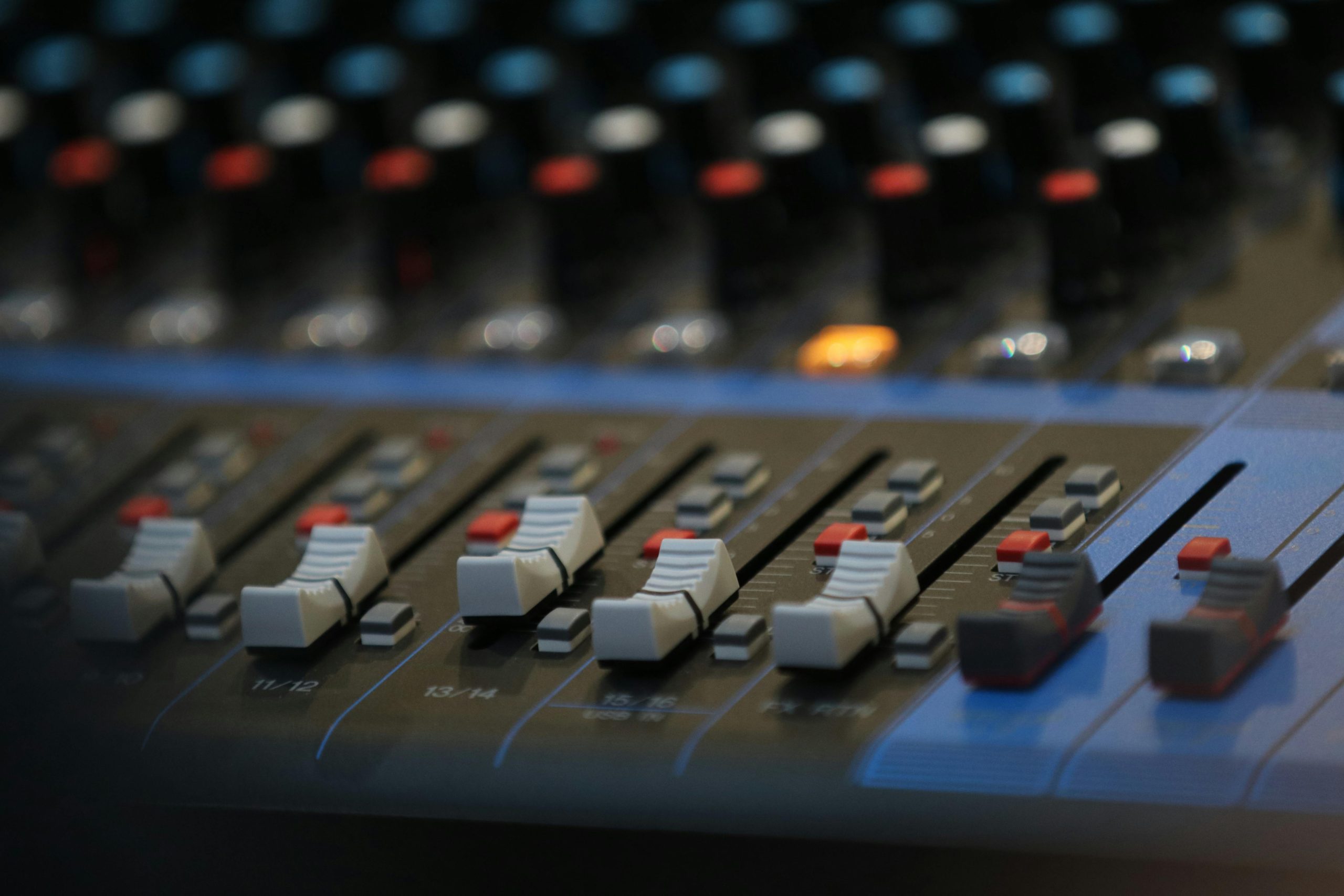 19 Creative Music Pitching Plans That Work for You
