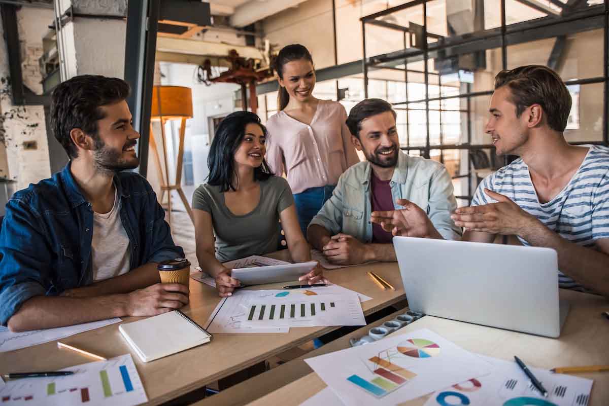 Why SaaS Firms Rely on Competitive Intelligence for Sales Growth